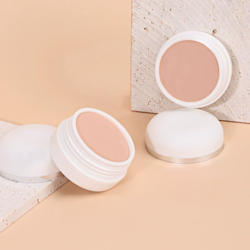 Hydrating Full-Coverage Concealer – Matte Finish & Long Wear