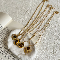 2025 Nouveau Murad Tiger's Eye Necklace｜Light Luxury Non-Fading Titanium Snake Bone Sweater Chain